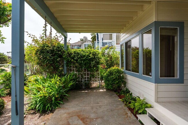 Building Photo - Dana Point Dream: Renovated 3-Bedroom with...