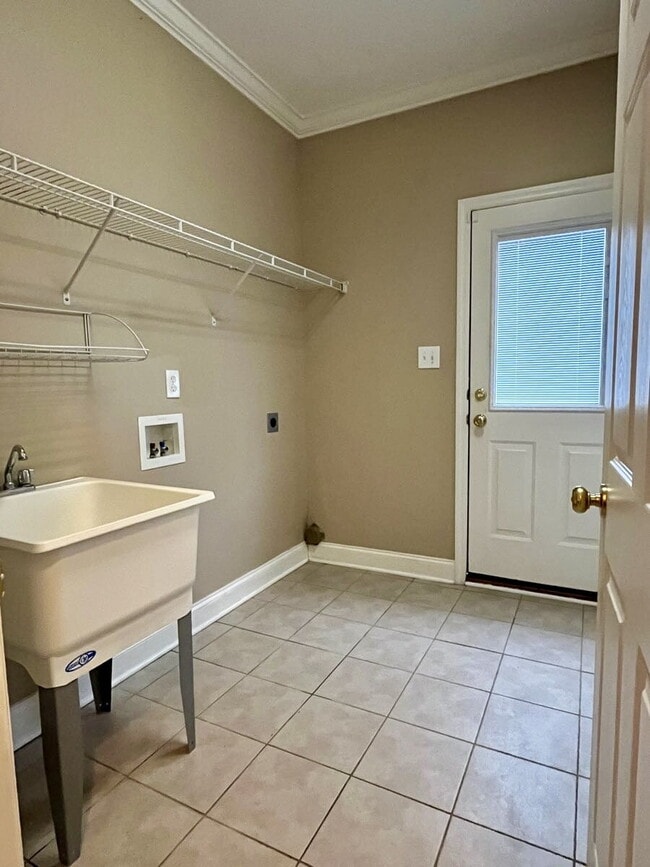 Building Photo - 4BR Home in Summer Rose with Two Primary Suites | 3,271 Sq Ft | Flexible Layout