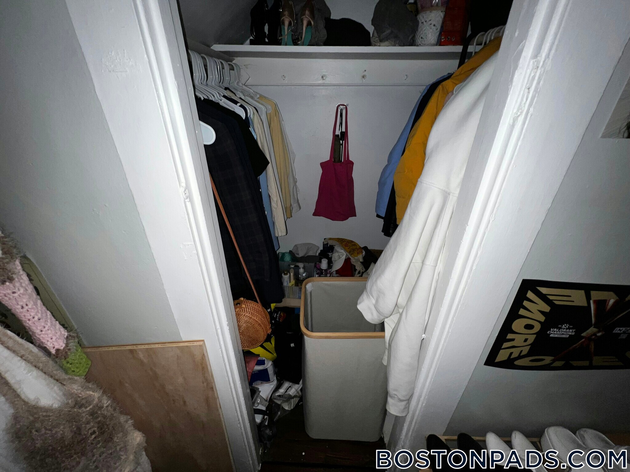 Building Photo - 42 Hillside St