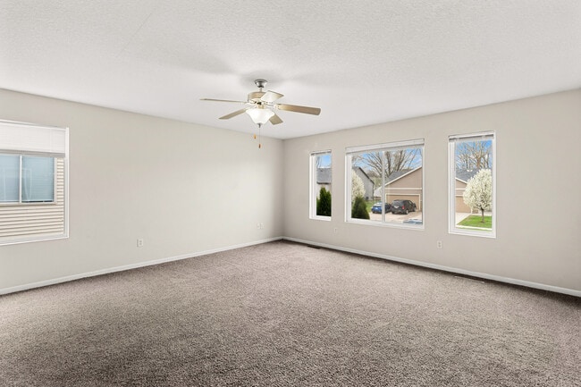 Building Photo - 3821 Marigold Dr