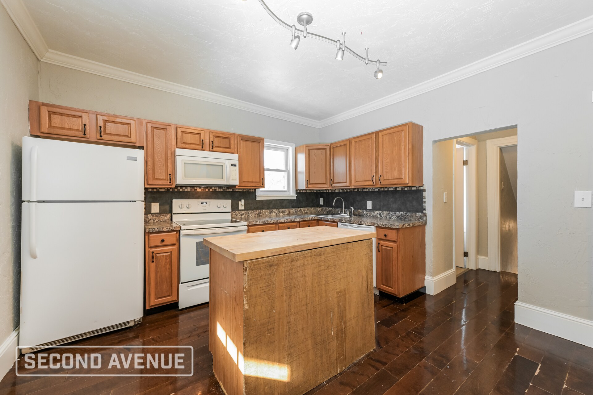 Building Photo - 8012 Elkhart St