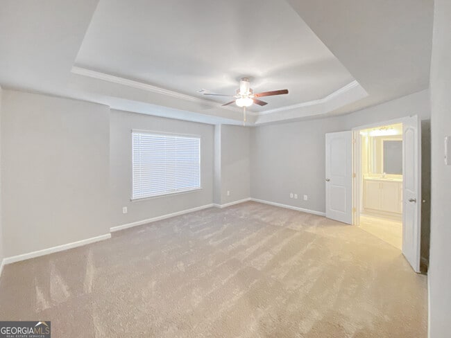 Building Photo - 1466 Fern Ridge Ln