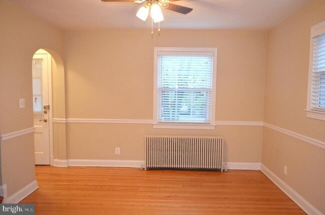 Building Photo - 206 S Courthouse Rd