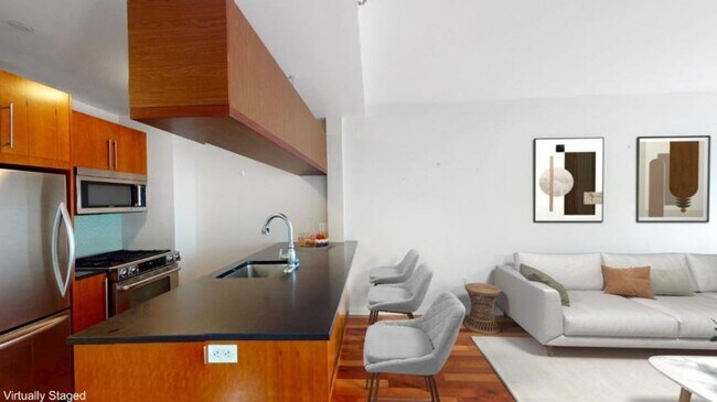 Building Photo - 1 bedroom in LONG ISLAND CITY NY 11101