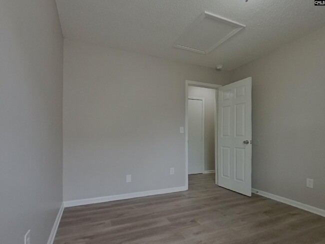 Building Photo - 3 Glen Knoll Ct