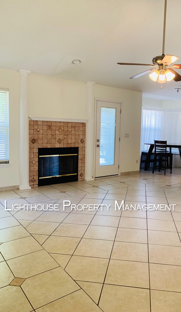 Building Photo - Pristine 3/2 in University Park!  Won't Last Long!