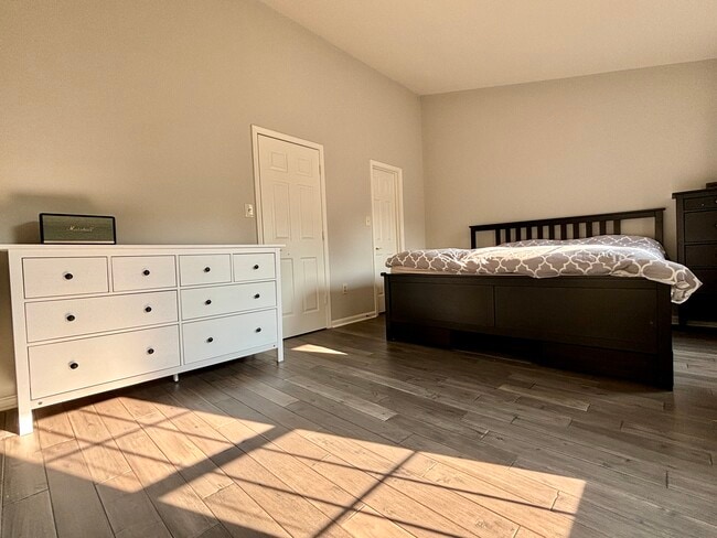 Building Photo - 2057 Pieris Ct