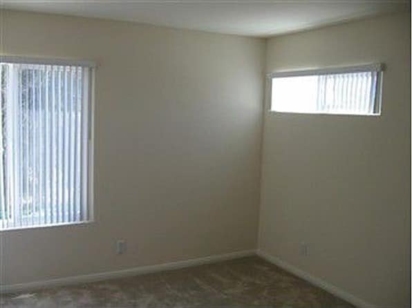 Building Photo - Cozy 1 Bed, 1 Bath Condo in Mira Mesa w/ Off-Street Parking!