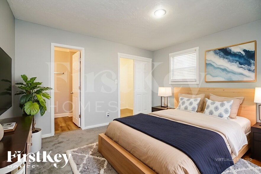 Building Photo - 614 Palace Ln