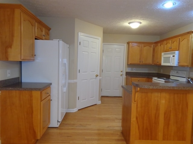 Building Photo - 105 Koleberg Trl