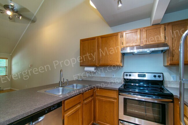 Building Photo - 3565 Windmill Dr