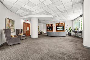 Building Photo - 3338 Peachtree Rd NE