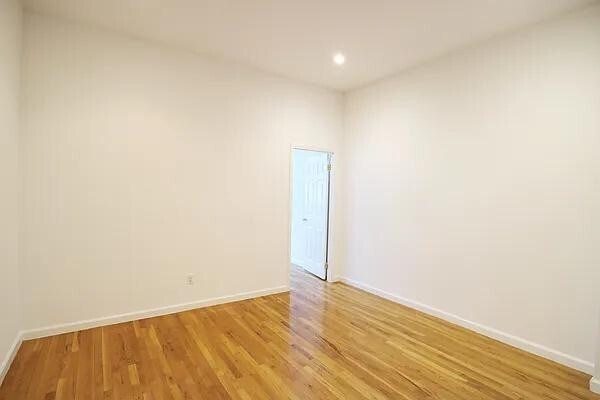Building Photo - 11 Maiden Ln