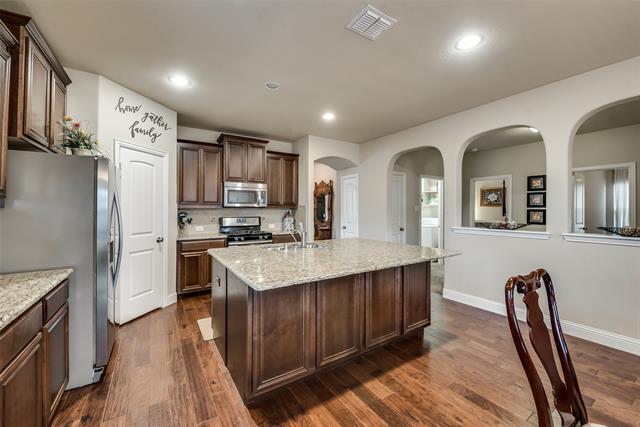 Building Photo - 1325 Realoaks Dr