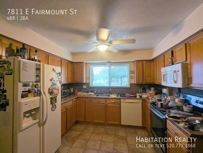 Building Photo - 7811 E Fairmount St
