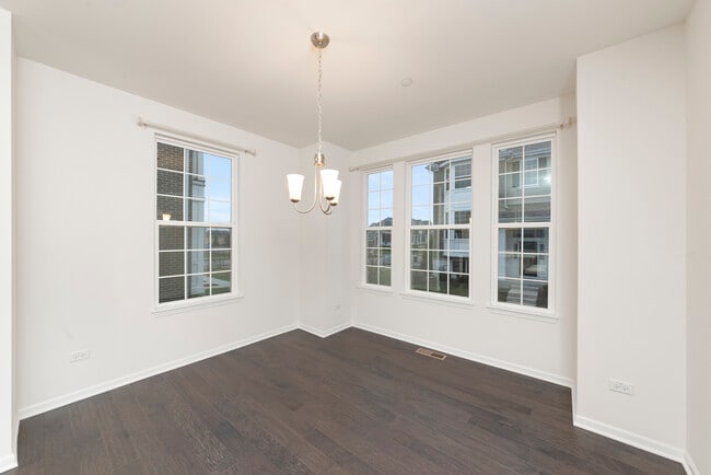Building Photo - 4431 Monroe Ct