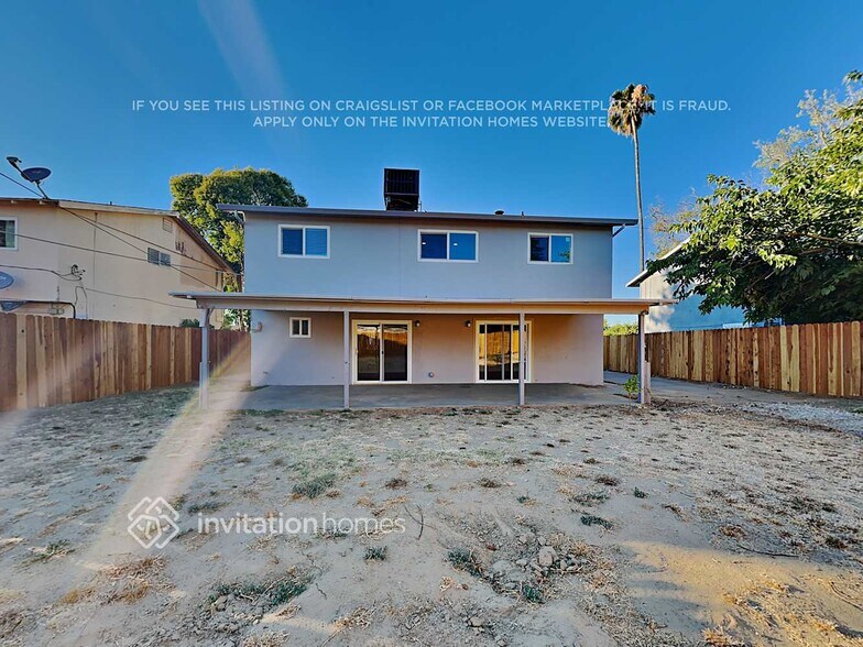 Building Photo - 10437 Reymouth Ave