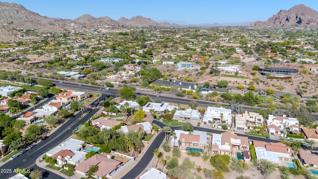 Building Photo - 6139 N 31st Ct