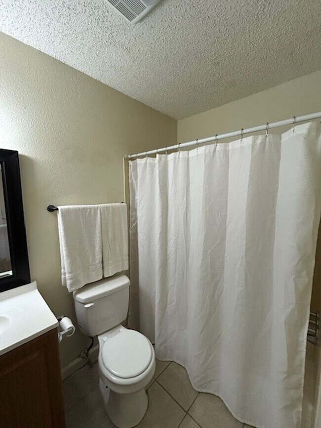 Building Photo - 843 Hammond Manor Dr
