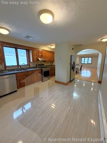 Primary Photo - 33 Lafayette St