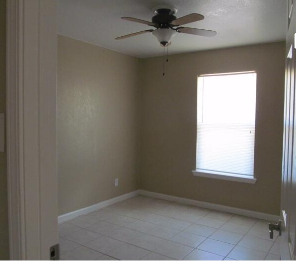 Building Photo - 209 Manana  Blvd
