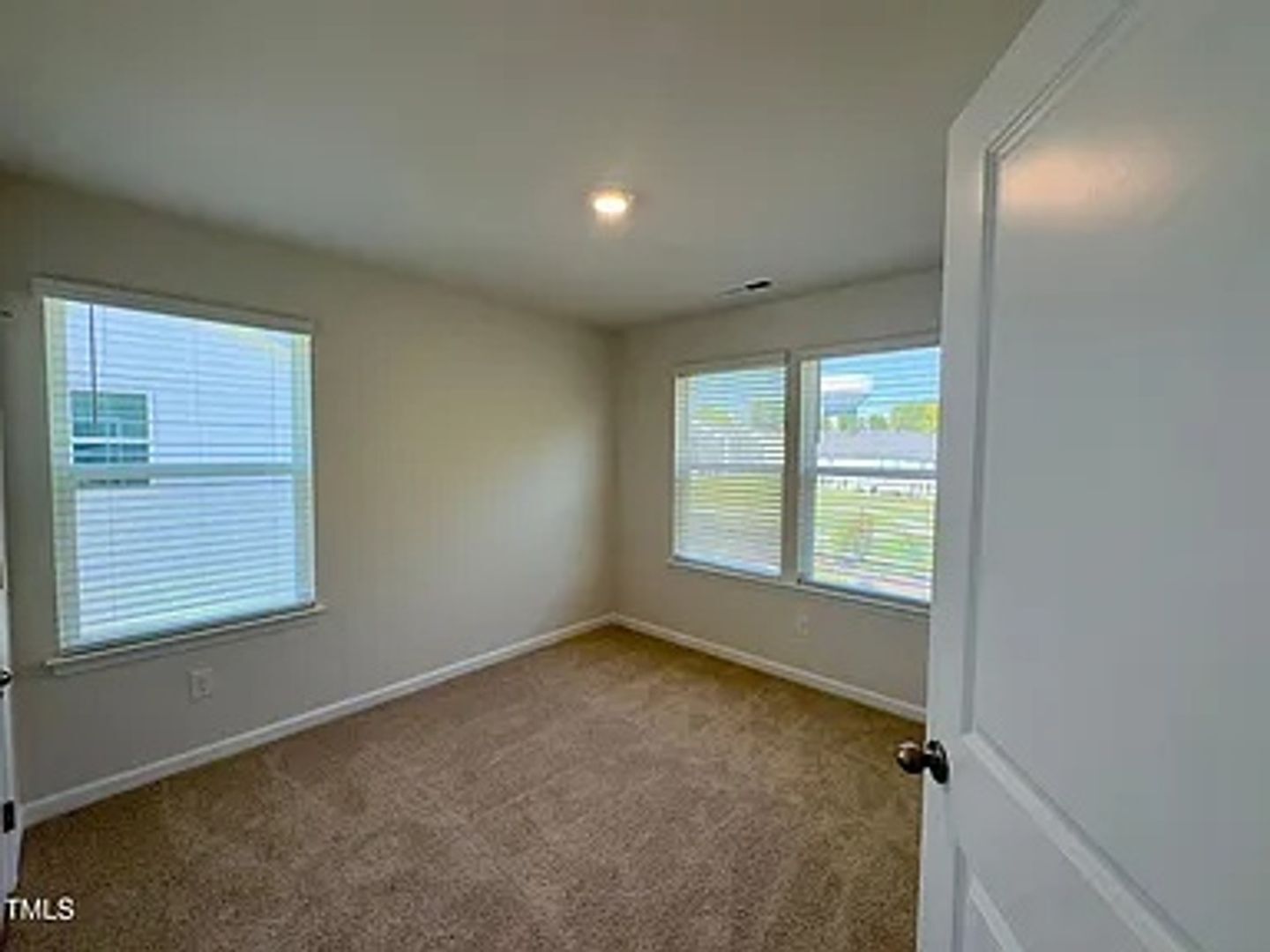 Building Photo - 1823 Hinesley Dr