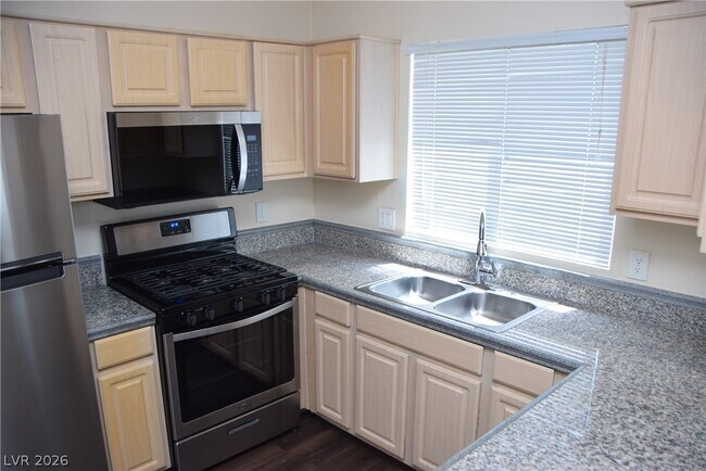 Building Photo - 5250 S Rainbow Blvd