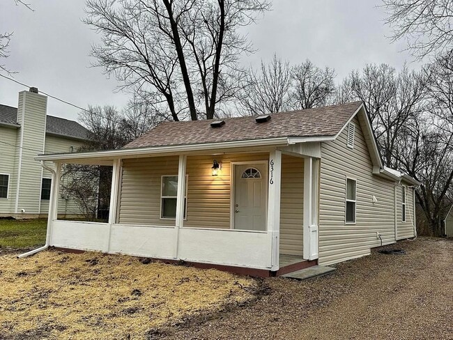 Primary Photo - 6316 W Logan Rd