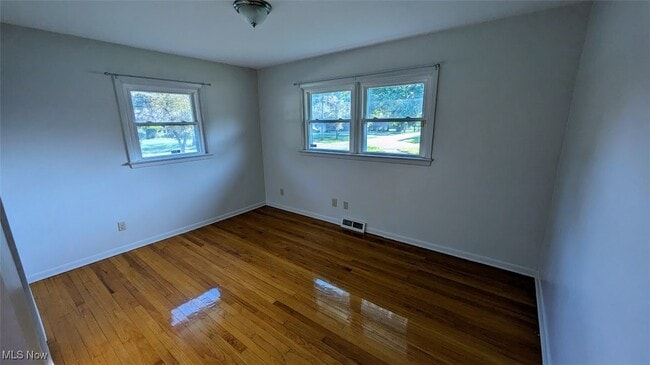 Building Photo - 523 Harris Rd
