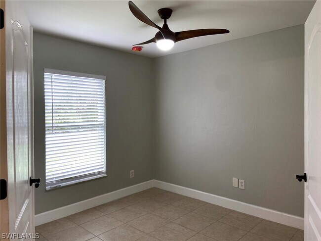 Building Photo - 2502 31st St SW