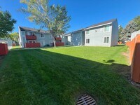 Building Photo - <b>Ground Floor Two Bedroom with Community...