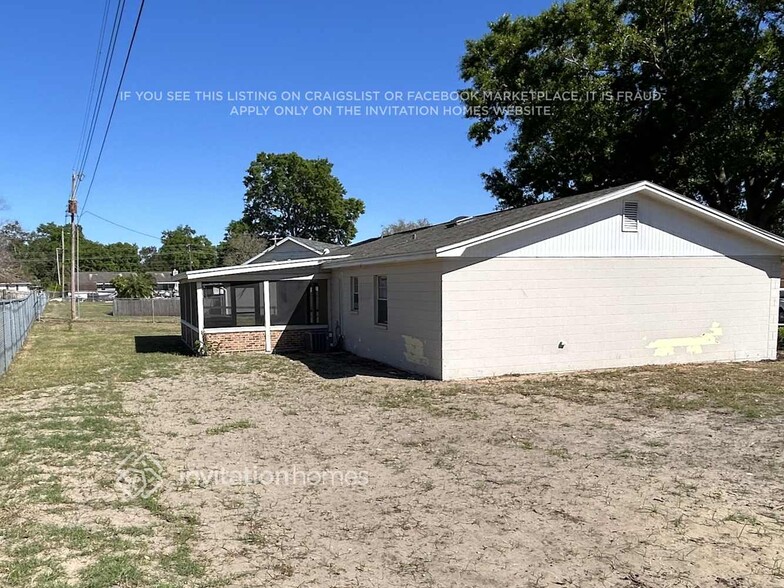 Building Photo - 6101 Waterman Ln
