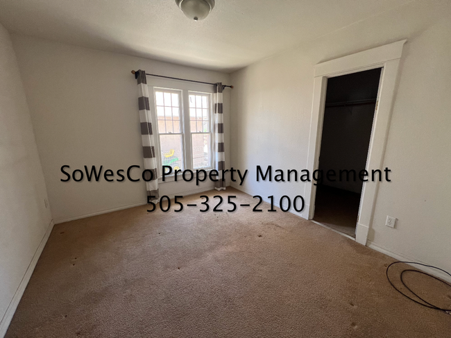 Building Photo - Single Family Two Bedroom Home