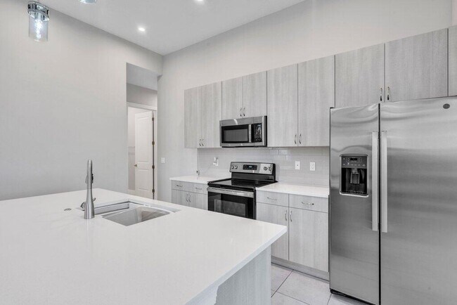 Building Photo - 9399 SW Pepoli Way