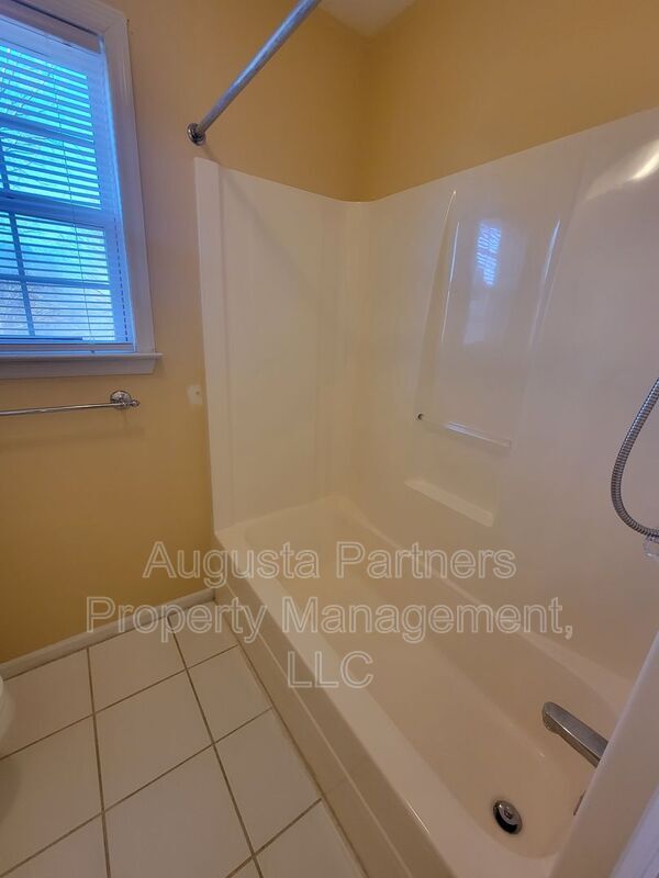 Building Photo - 4370 Wax Myrtle Ct