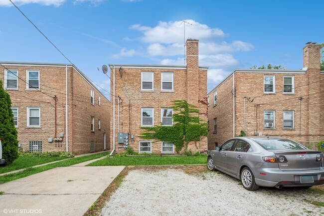 Building Photo - 339 Sherman Ave