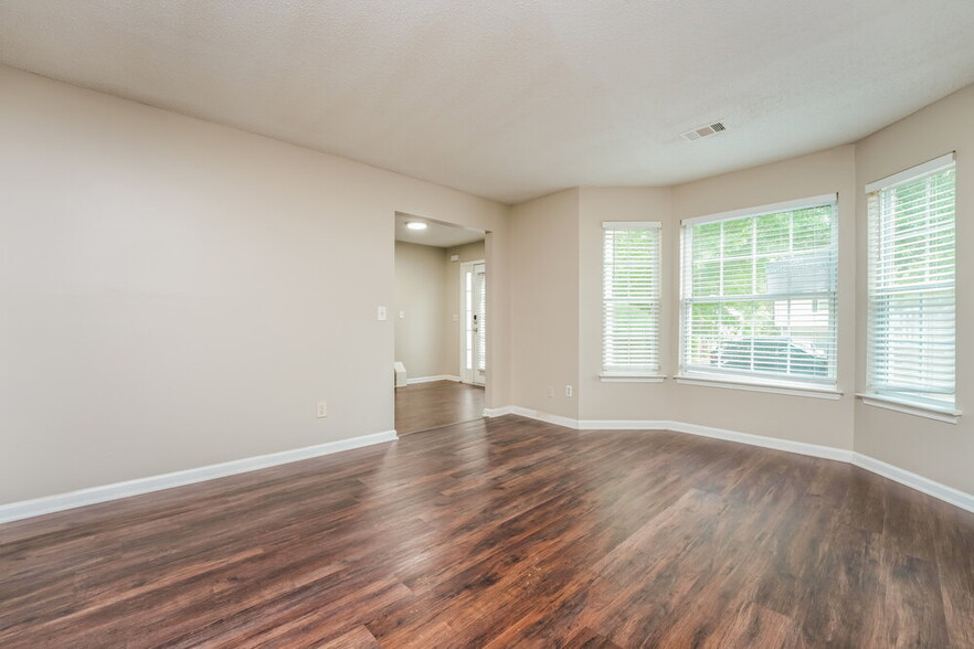Building Photo - 4670 Bridle Point Pkwy