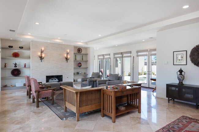 Building Photo - 1615 Savvy Ct