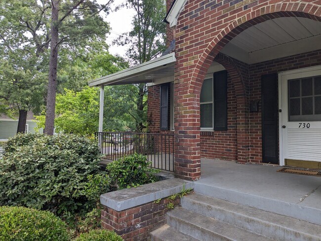Building Photo - 726 Woodrow St