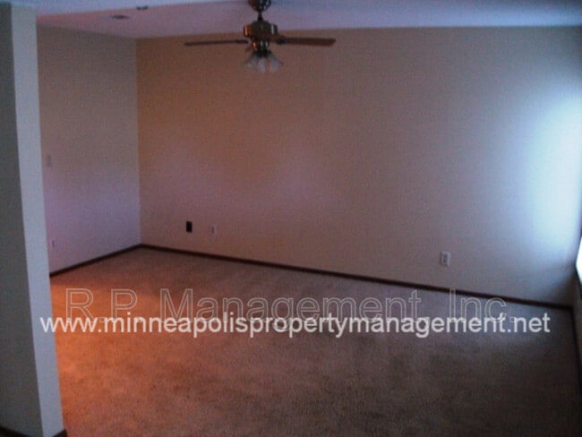 Building Photo - 14345 Bedford Dr