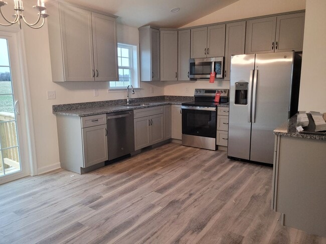 Building Photo - New 2 bedroom home!