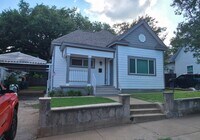 Building Photo - 1305 N Calhoun St