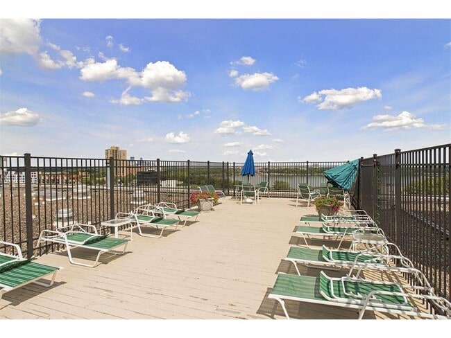 Building Photo - 3131 Excelsior Blvd