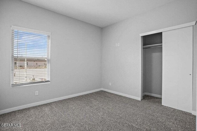 Building Photo - 11492 Summer Dr