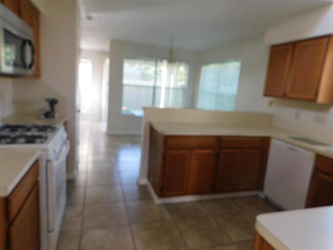 Building Photo - 2206 Laurel Land Ln