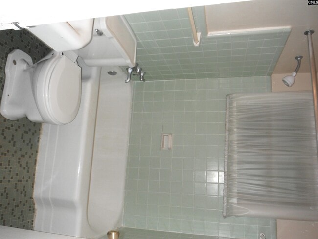 Building Photo - 2119 Kiawah Ave