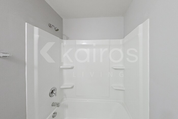 Building Photo - 231 Wedgewood Dr