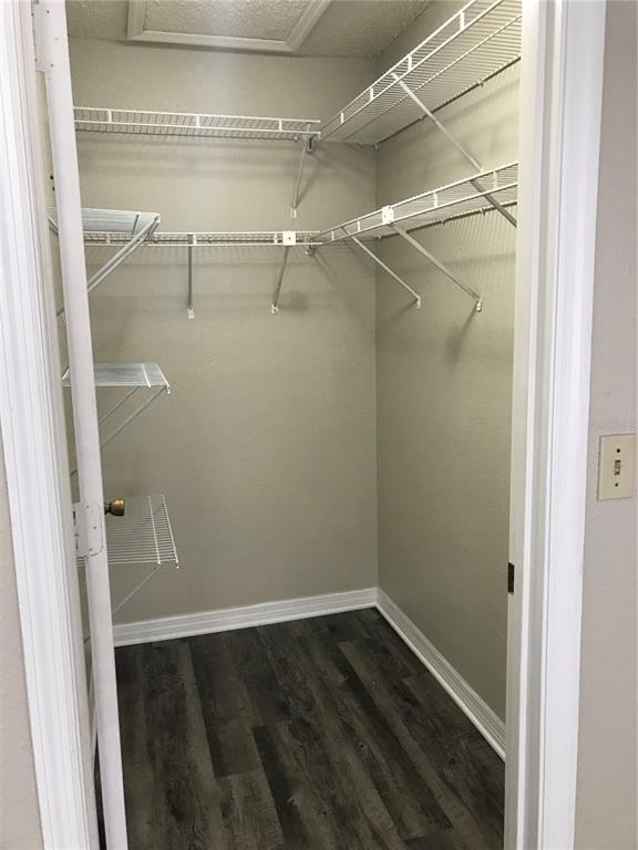 Building Photo - 2550 N Alafaya Trail