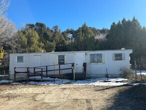 Building Photo - 1 Bedroom 1 Bathroom Mobile Home located in Aztec, NM available to rent