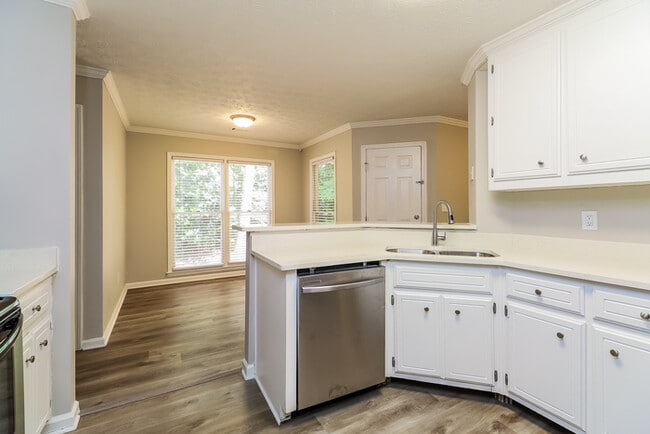Building Photo - 25 Fairhaven Ct